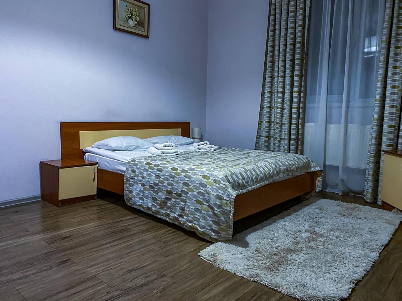 Hotel Europa Truskavets Bagian luar foto