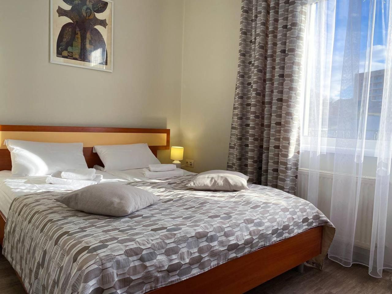 Hotel Europa Truskavets Bagian luar foto