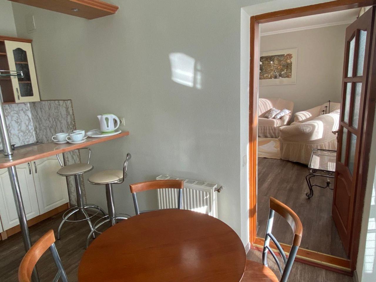 Hotel Europa Truskavets Bagian luar foto