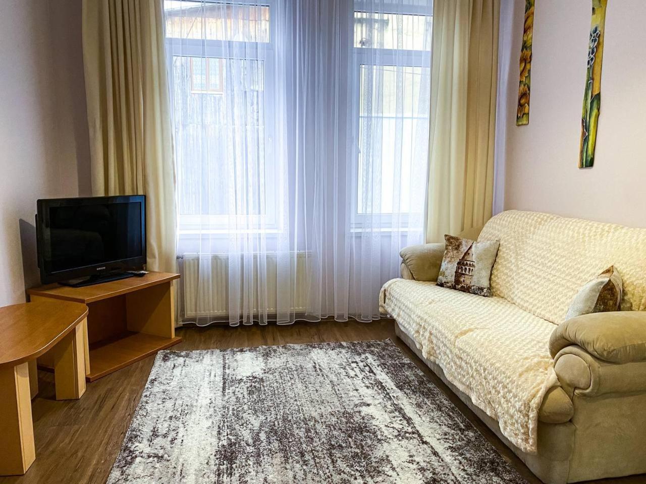 Hotel Europa Truskavets Bagian luar foto